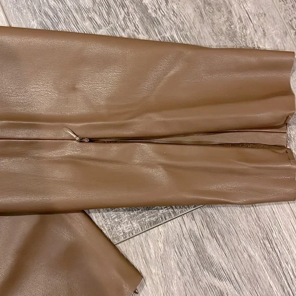 Zara pleather skinny pants. Good condition ankle zippers Small - Picture 3 of 7